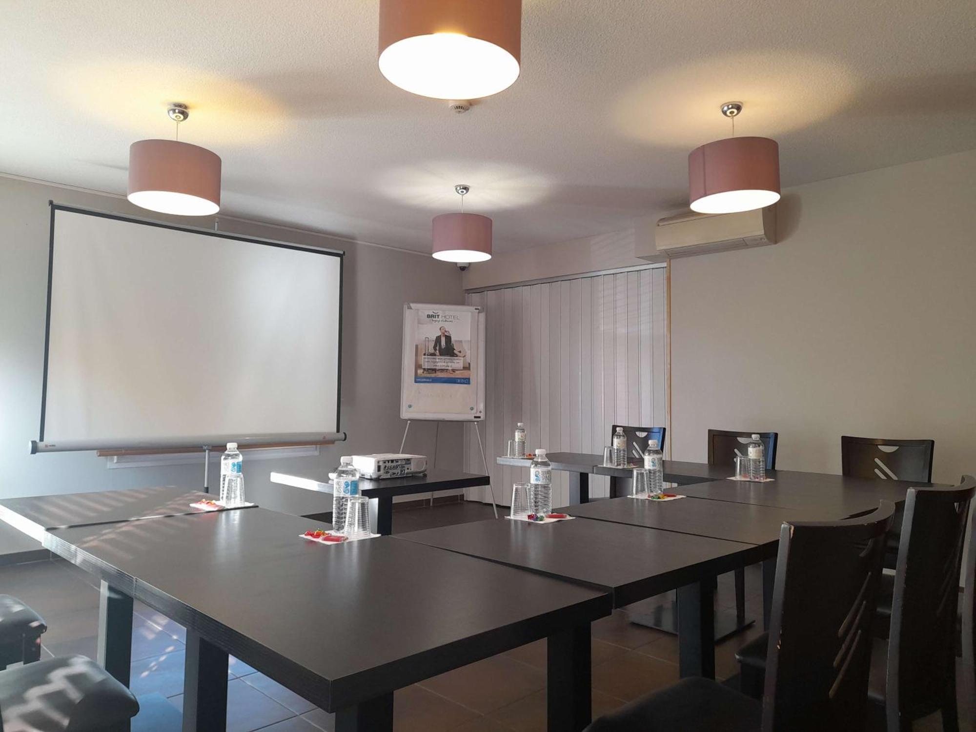 Brit Hotel Confort Montauban Luaran gambar