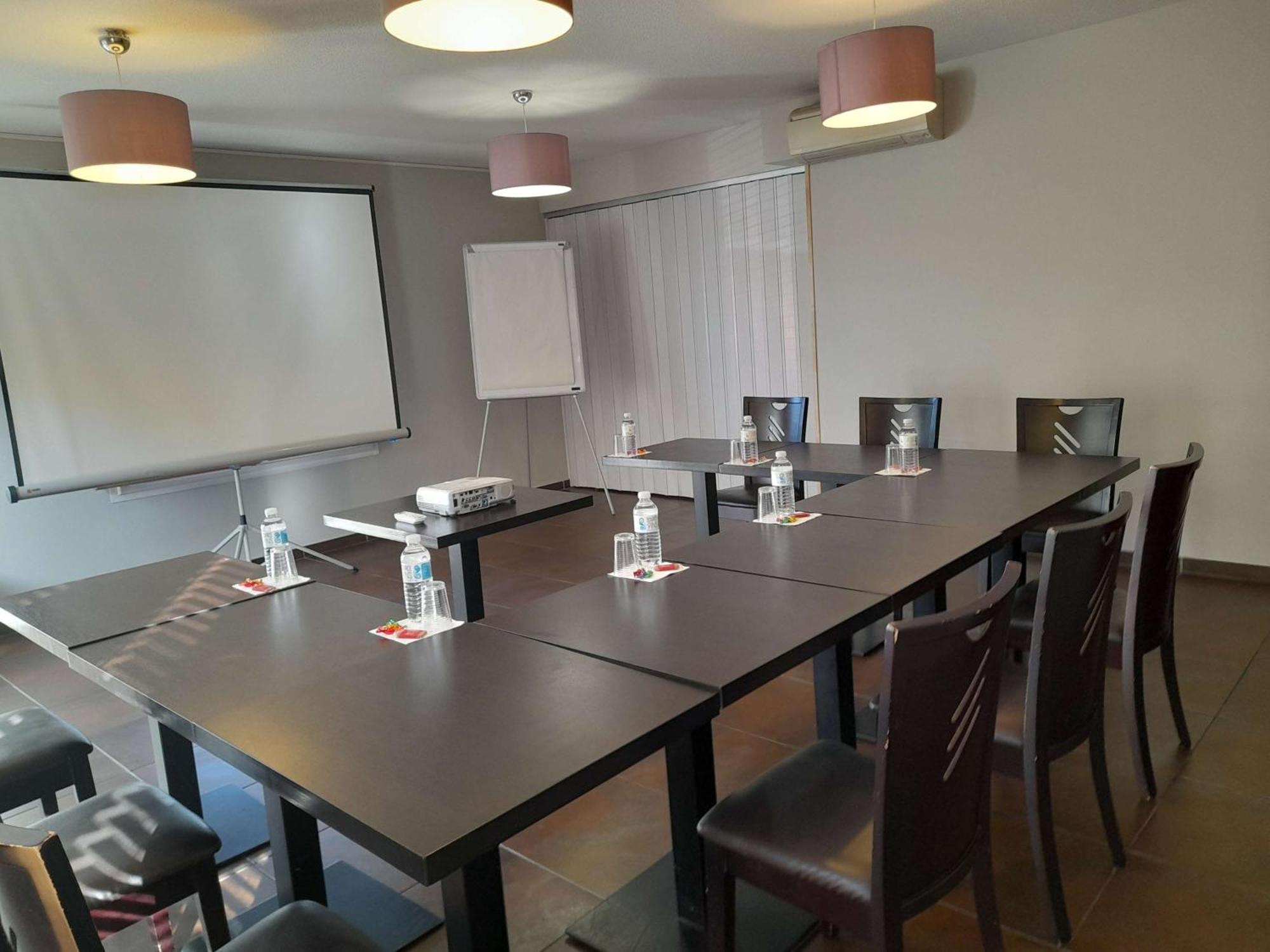 Brit Hotel Confort Montauban Luaran gambar