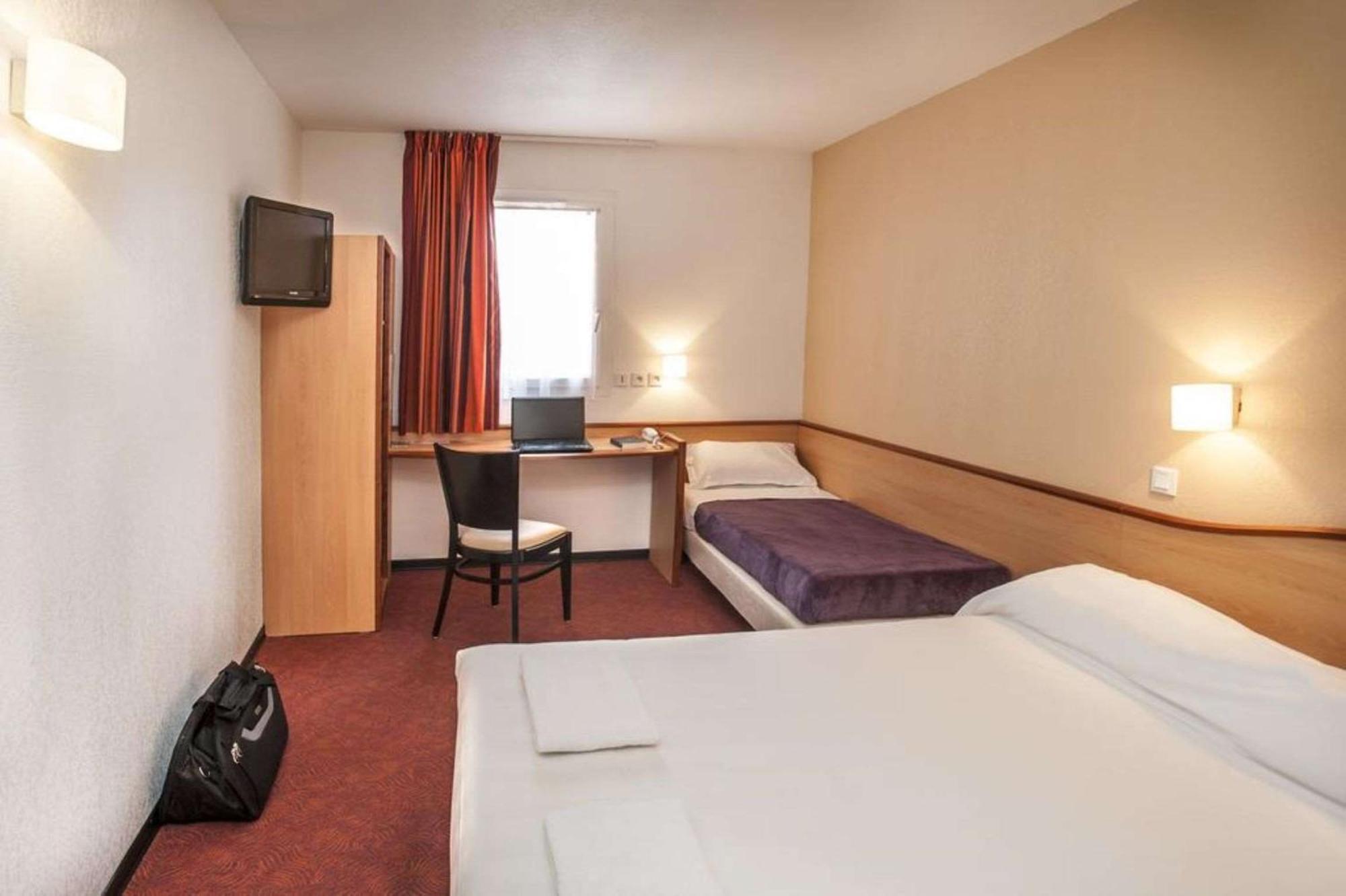 Brit Hotel Confort Montauban Luaran gambar