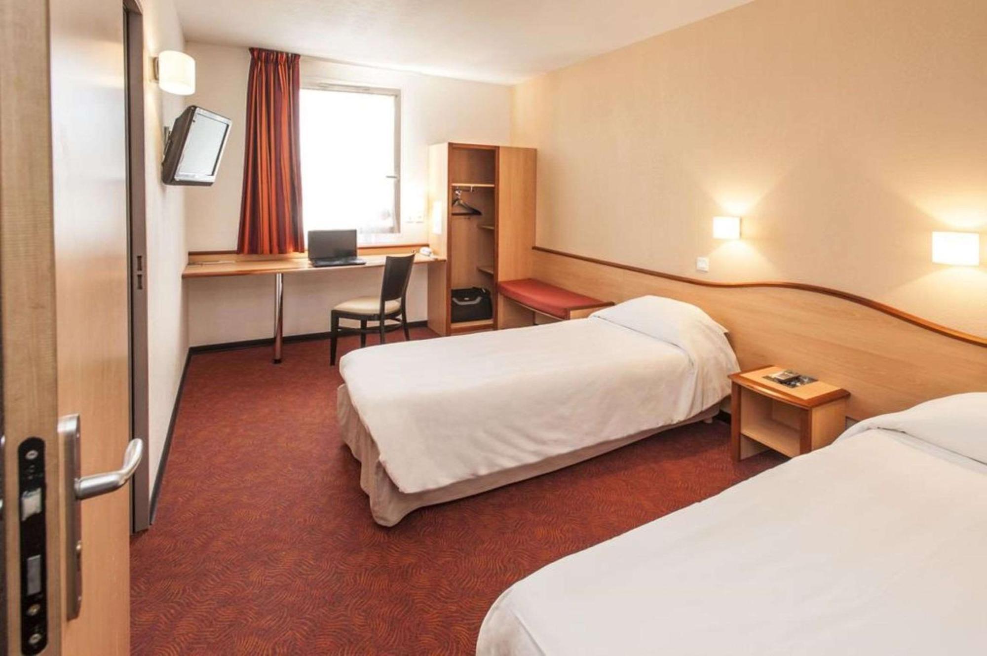 Brit Hotel Confort Montauban Luaran gambar