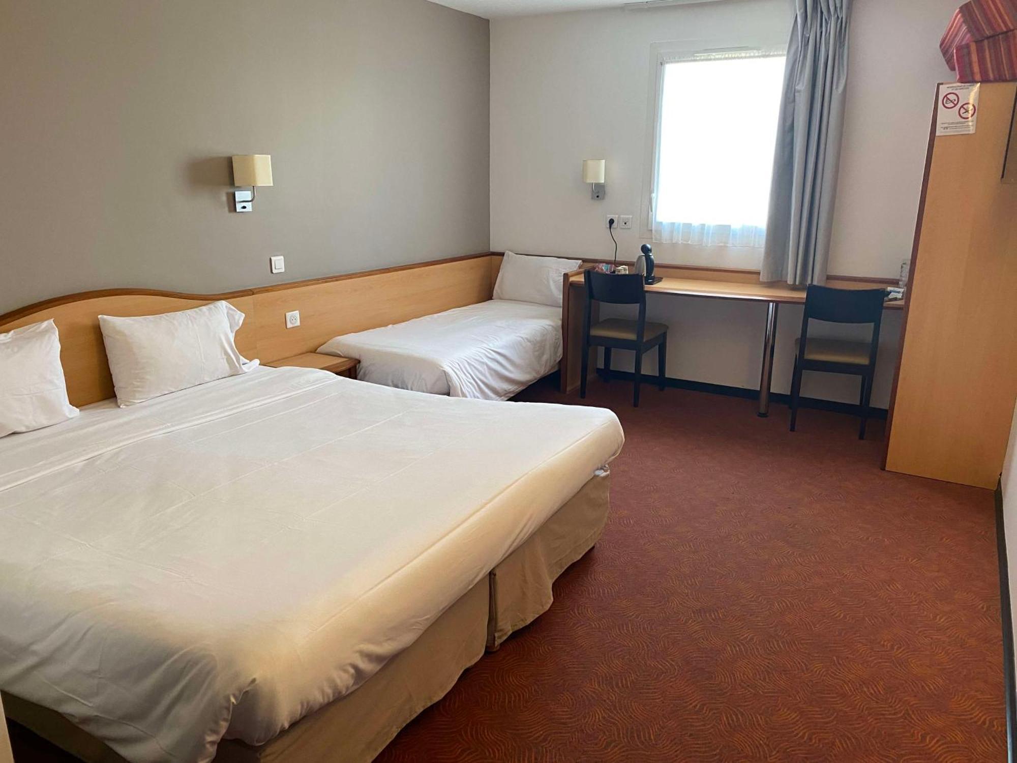 Brit Hotel Confort Montauban Luaran gambar