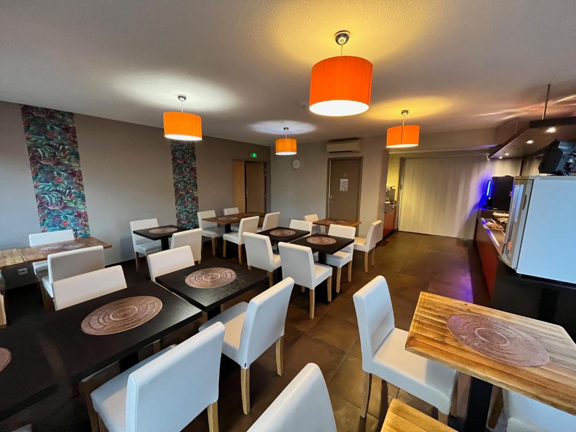 Brit Hotel Confort Montauban Luaran gambar