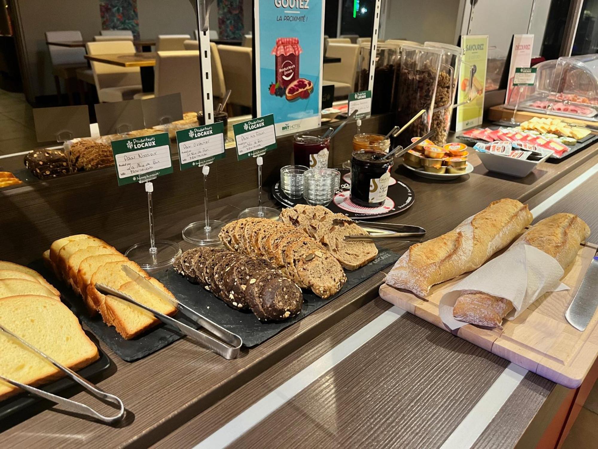 Brit Hotel Confort Montauban Luaran gambar