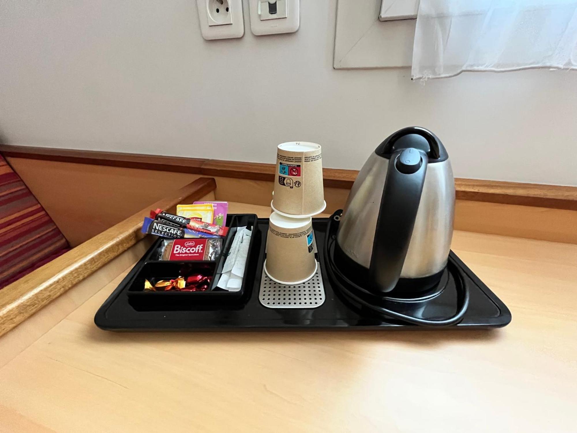 Brit Hotel Confort Montauban Luaran gambar