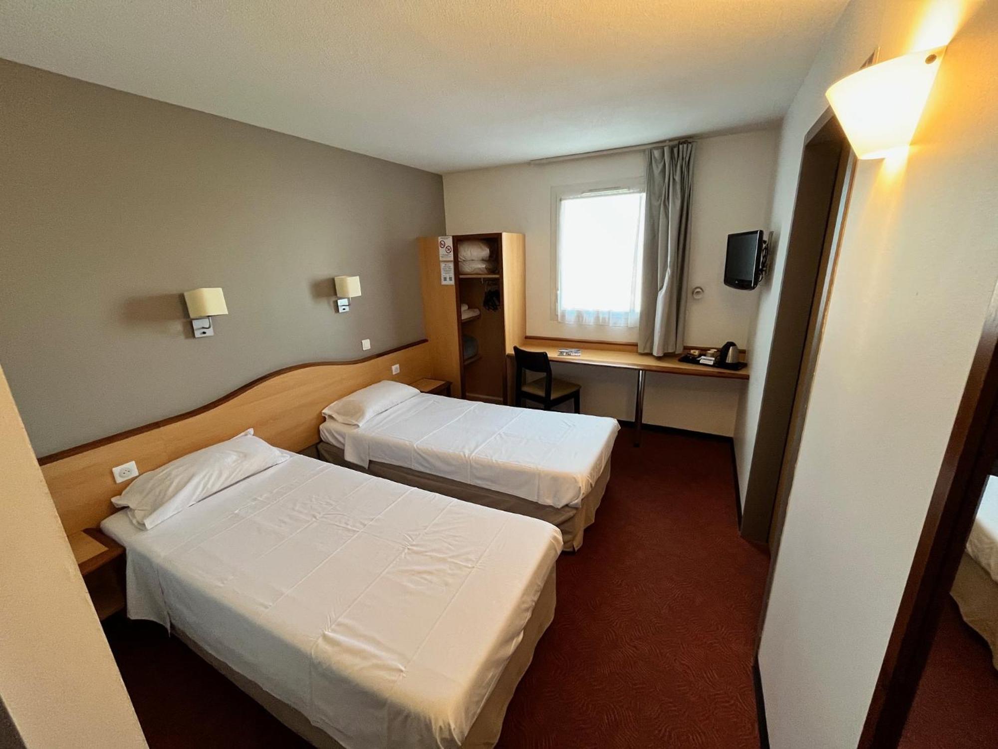 Brit Hotel Confort Montauban Luaran gambar