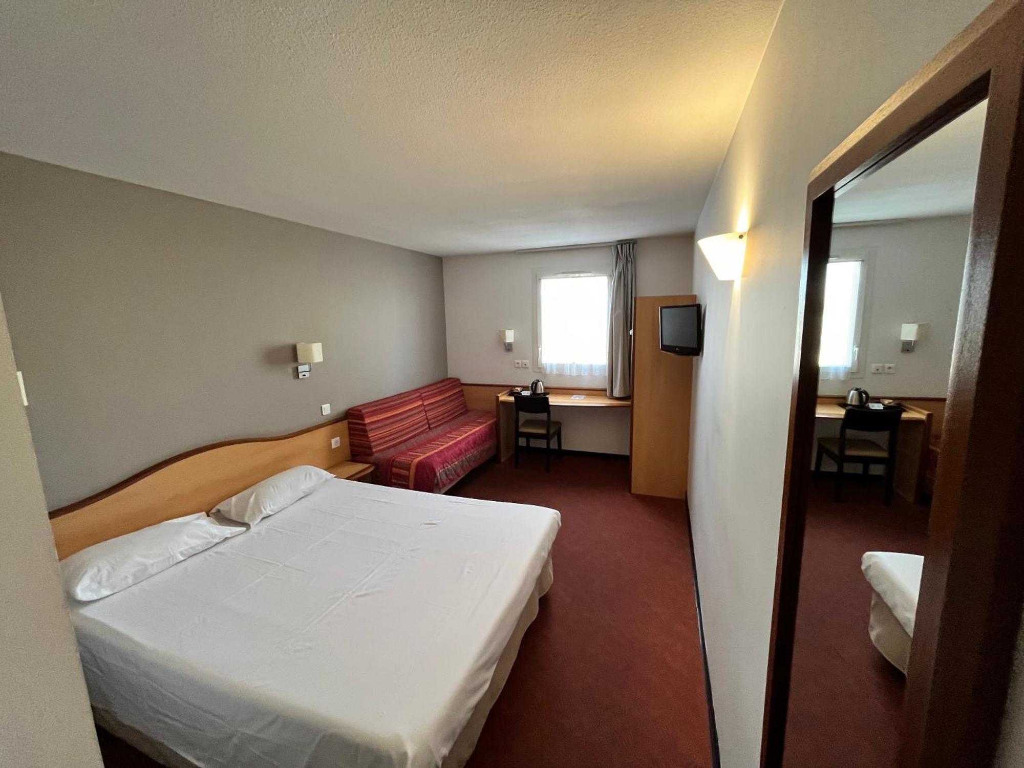 Brit Hotel Confort Montauban Luaran gambar