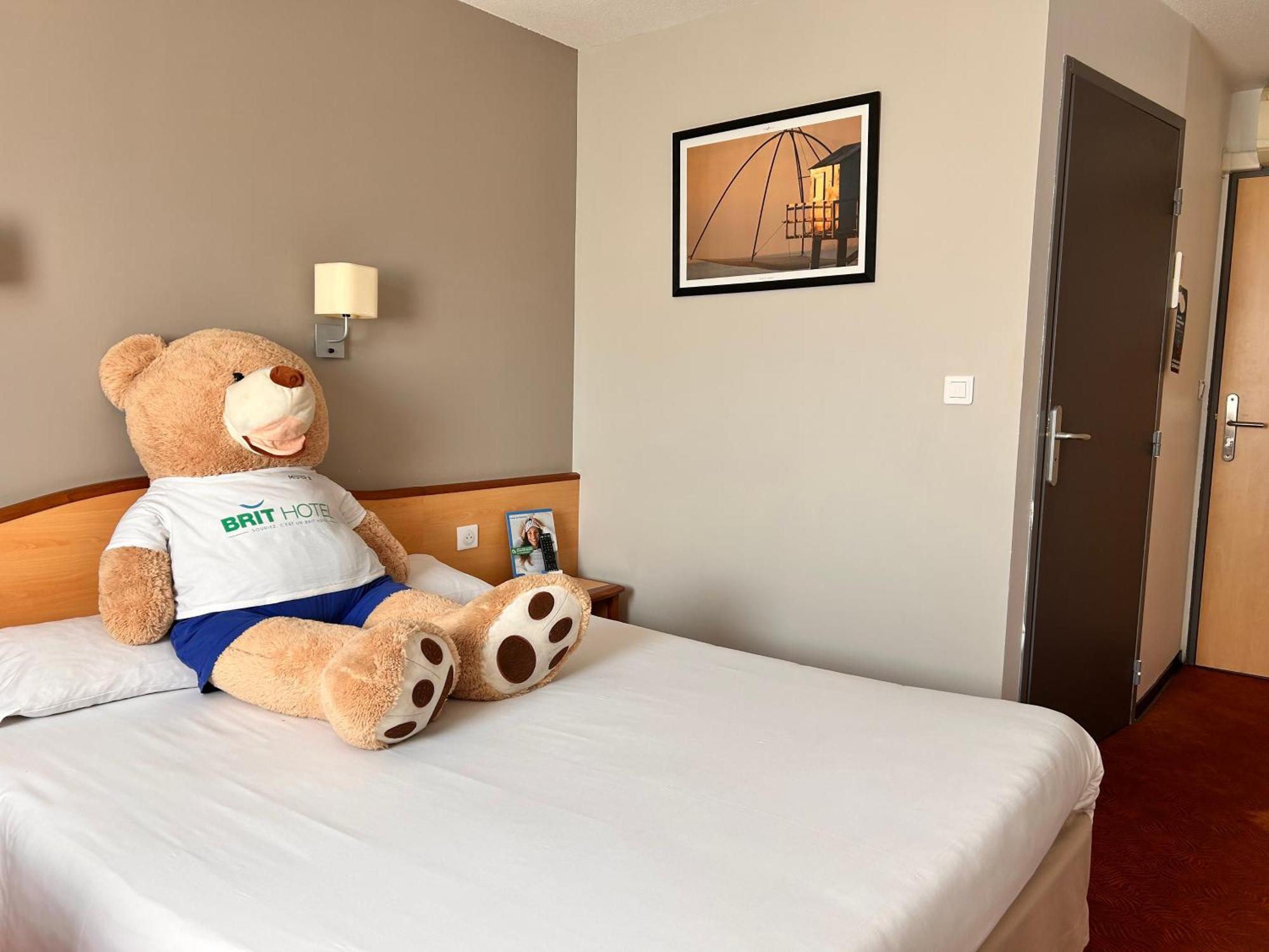 Brit Hotel Confort Montauban Luaran gambar
